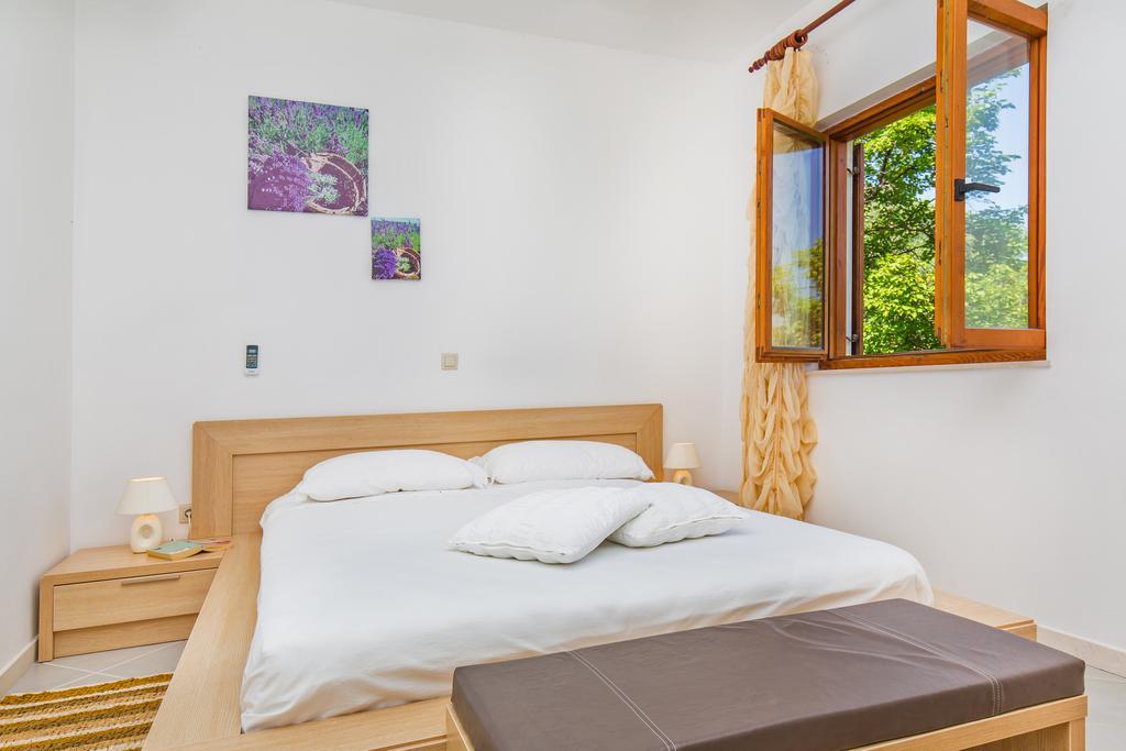 Apartment Lujak Donje Celo المظهر الخارجي الصورة